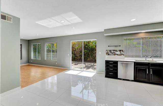 6 Charlemont Drive Gallery 3