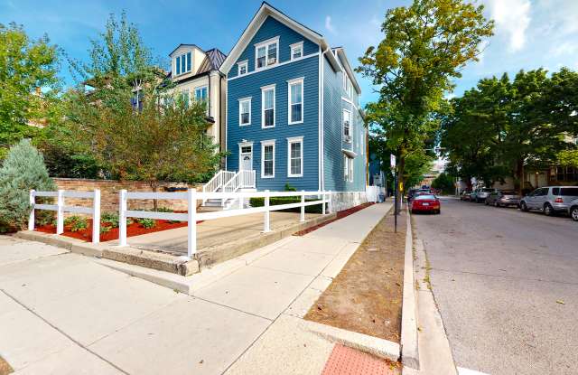 700 W Schubert Ave photos photos