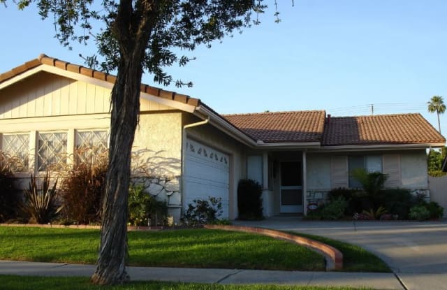 4925 Ironwood Ave - 4925 Ironwood Avenue, Seal Beach, CA 90740