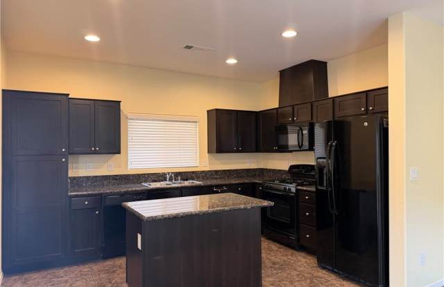 10629 Axis Mountain Court Gallery 4