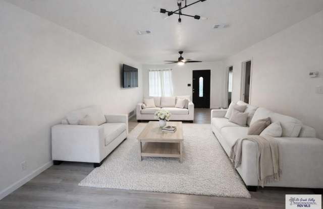 5255 PALMA TEJANA AVE. Gallery 2