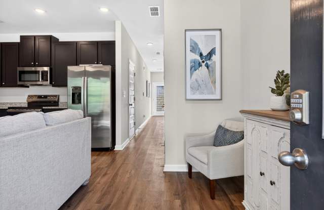 Furnished 3 Bedroom Townhome in Atlanta! Gallery 4