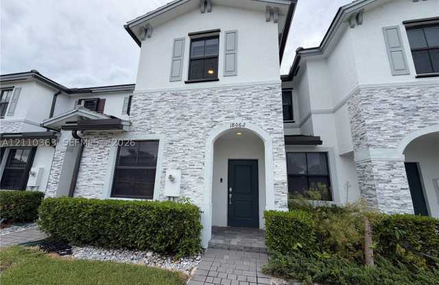 18062 SW 147th Ct Gallery 1