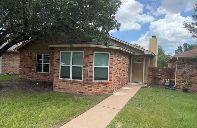 4011 Windswept Gallery 1
