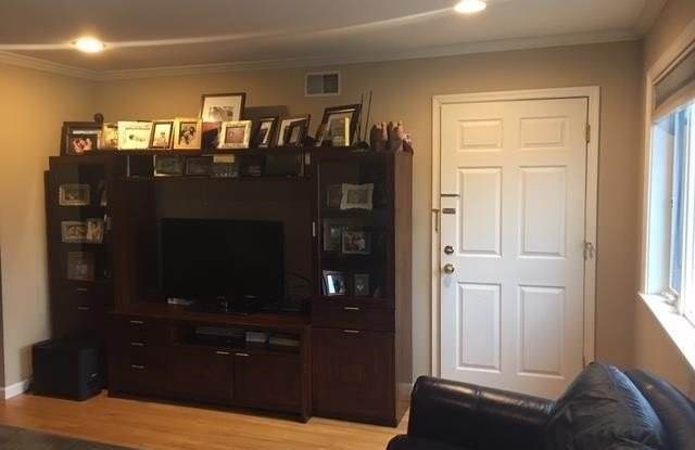 171 W 53RD ST Gallery 3