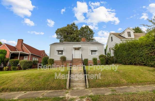 905 7th St W photos photos