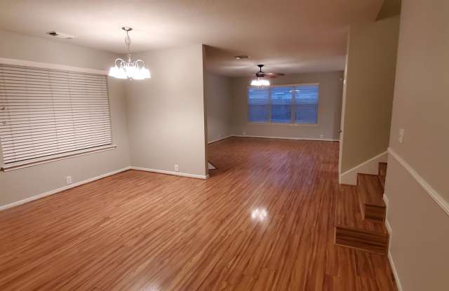 7327 Wisteria Chase Place Gallery 2
