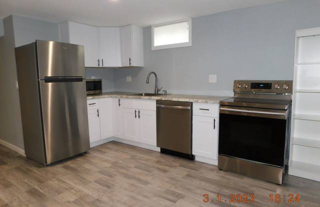Littleton Basement Unit - 4606 West Ponds Drive, Columbine, CO 80123