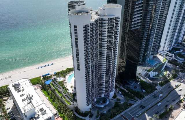 17201 Collins Ave photos photos