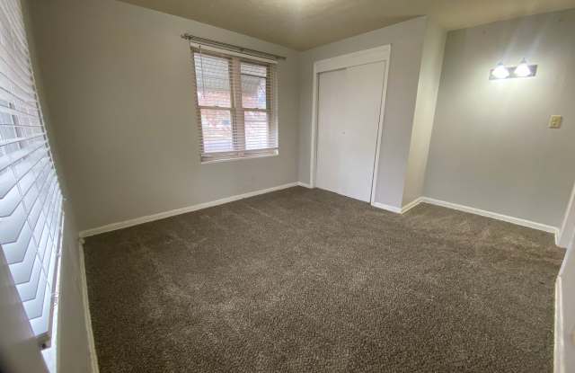 2 bedroom 1 bathroom home in Shawnee Gallery 3