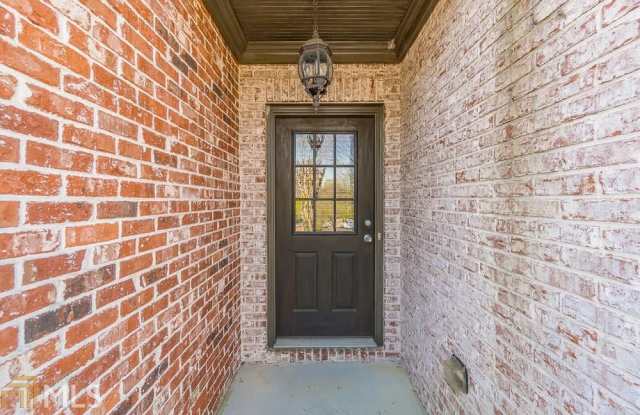 694 Surrey Park Pl Gallery 3