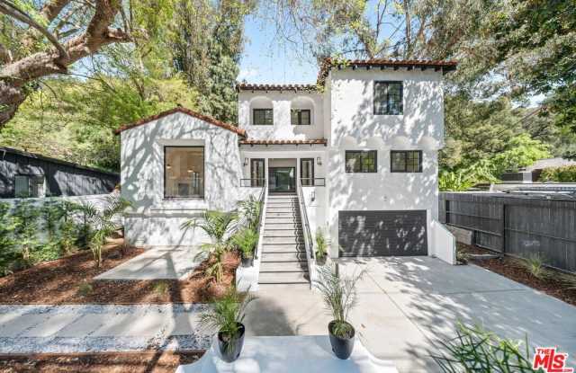 1800 E Benedict Canyon Dr photos photos