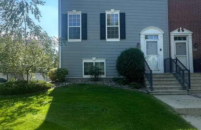 Gorgeous 4 Bedroom/3.5 Bath Luxury Townhome with Pool Access!! photos photos