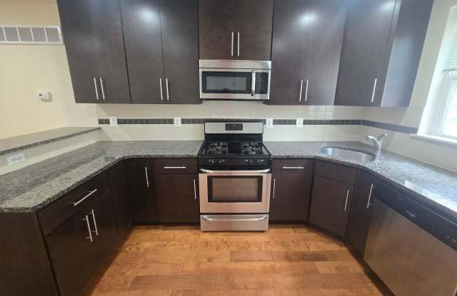 1338 S BANCROFT Street Gallery 4