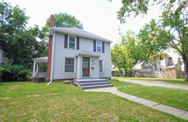 1263 Southwest Washburn Avenue photos photos