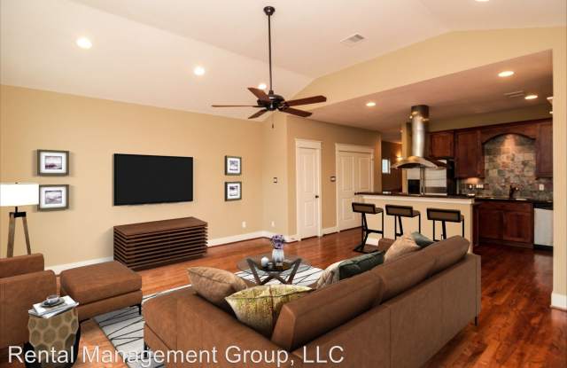 2405 Roufa Rd - 2405 Roufa Rd, Houston, TX 77003