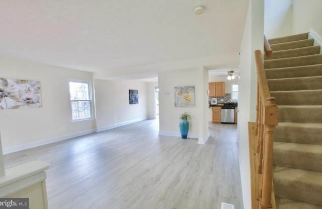 7908 WELL WATER Way Gallery 3