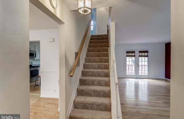 7531 ROYCE COURT Gallery 4