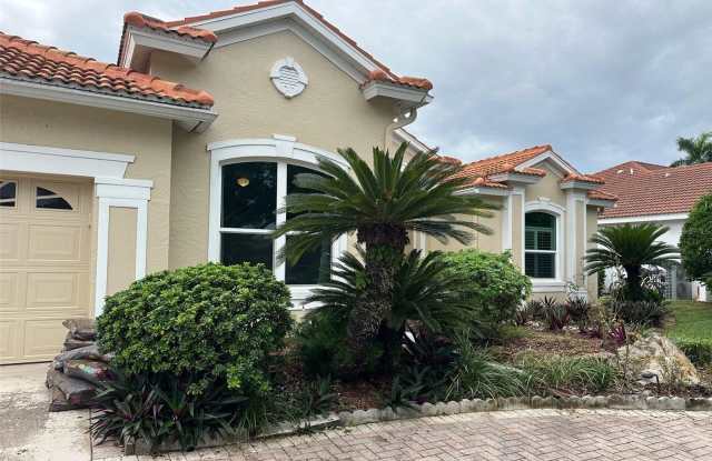 4488 MCINTOSH LAKE Avenue Gallery 1