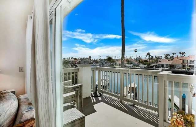 66 W KINGSTON CT - 66 Kingston Court South, Coronado, CA 92118