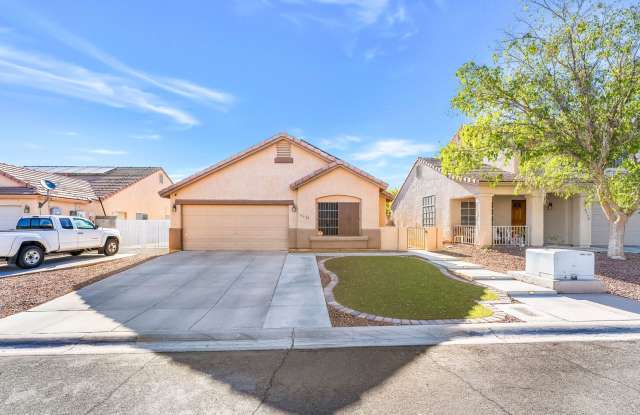 Stunning Silverado Ranch Single-Story with Pool, Solar Savings & Spacious Backyard! photos photos