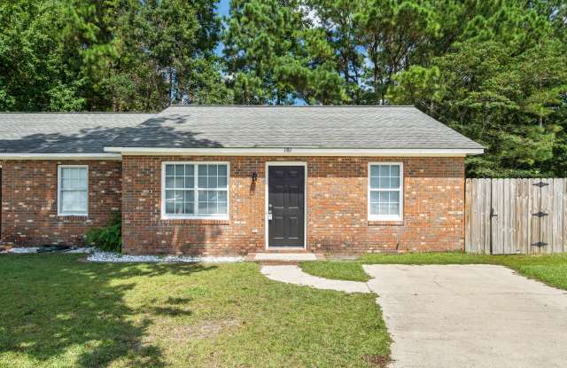 Duplex - 101 Easy Street, Piney Green, NC 28546