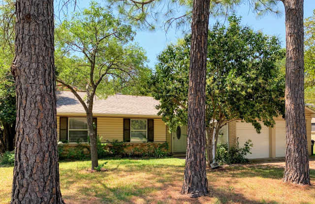 2308 Westwood Dr. - 2308 Westwood Drive, Denton, TX 76205