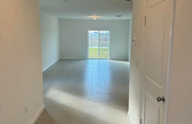 5892 Northwest Sweetwood Drive Gallery 2