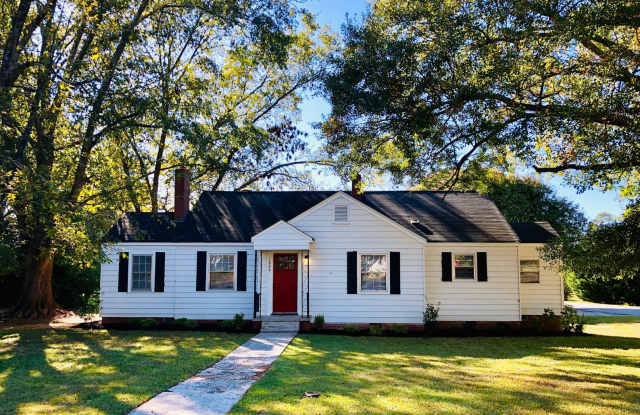 1030 Highland Ave. - 1030 Highland Avenue, Madison, GA 30650