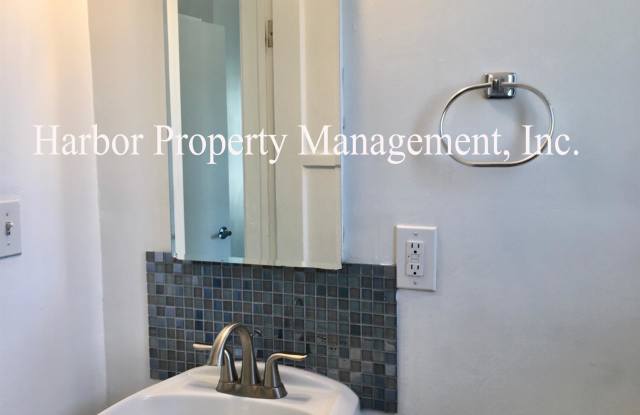 3403 1/2 West 84th Place Gallery 4