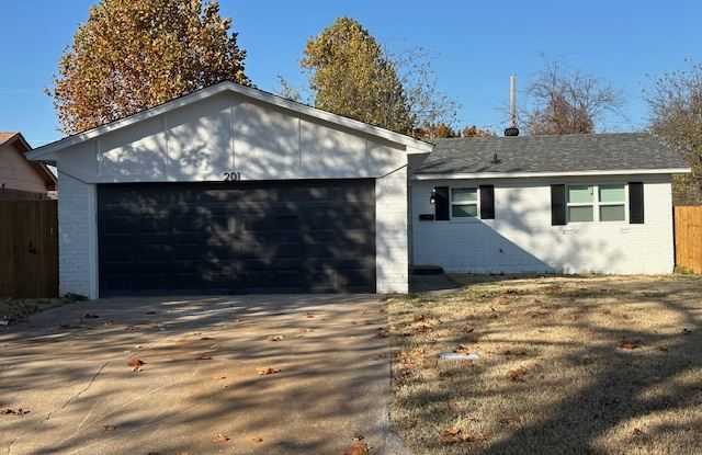 201 W Campbell Dr photos photos