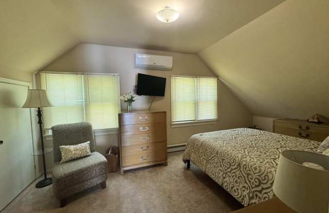 2156 White Oak Drive unit: 1 photos photos