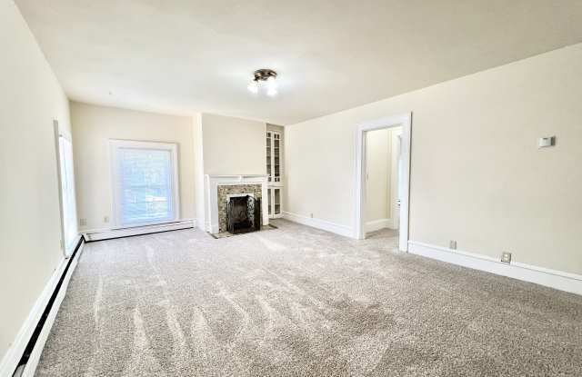 521 East Court Street - 4 photos photos