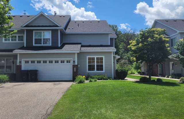 Beautiful 3 bedroom 3 bath End Unit Townhouse photos photos