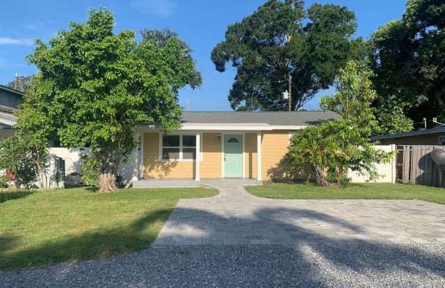 Charming Home In Gulfports Marina District photos photos