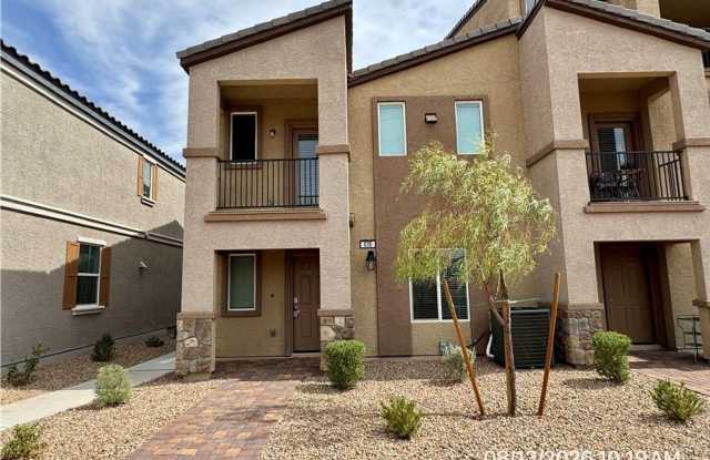 Brand-New 3BR Townhome with Luxury Plank Flooring & Community Pool photos photos
