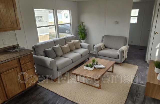301 Mantle Ave photos photos