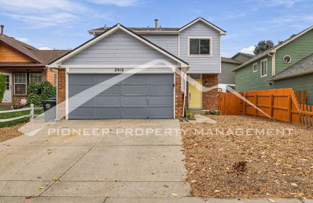 Spacious Home with Central AC and Washer/Dryer Gallery 1