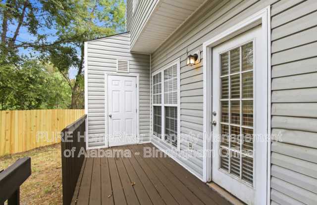 206 Park Village Circle Gallery 3