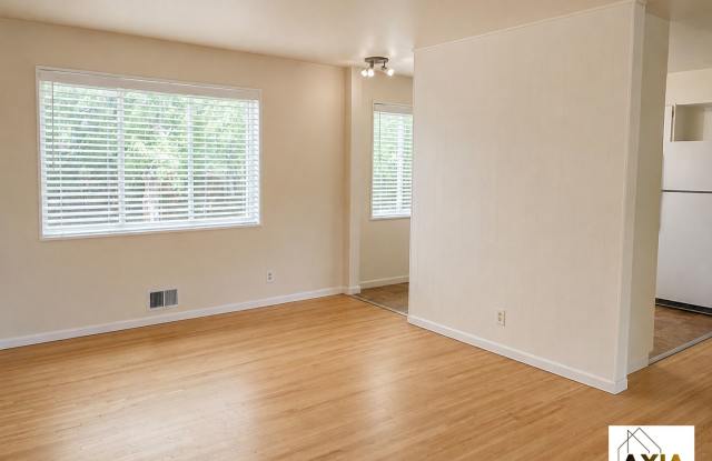 Home in South Boulder for Fall Pre-Lease! Gallery 4