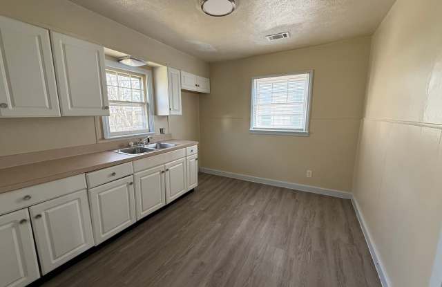 2036 Margybeth photos photos