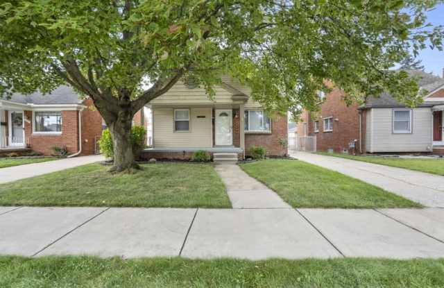 15645 Warwick Ave. photos photos