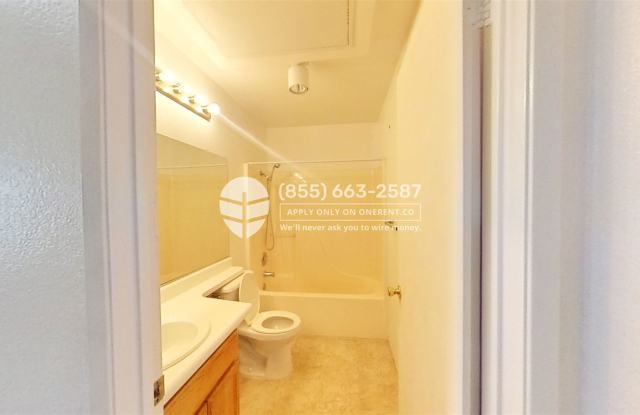 4210 52nd Street Unit 203 Gallery 2
