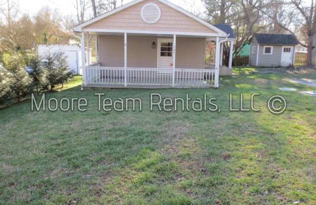 One Bedroom House with Big Flat Yard Near Town photos photos