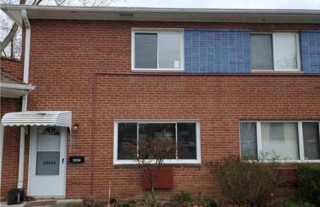 30524 Severn Lane - 30524 Severn Lane, Wickliffe, OH 44092