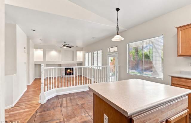 7589 Splashing Rock Drive Gallery 4
