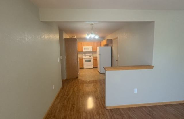 $500 Off Rent if Lease Starts by 9/5! Gallery 4