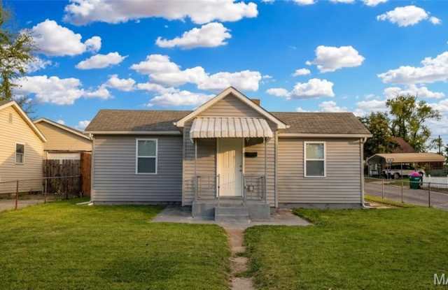 2000 Meridian Avenue photos photos