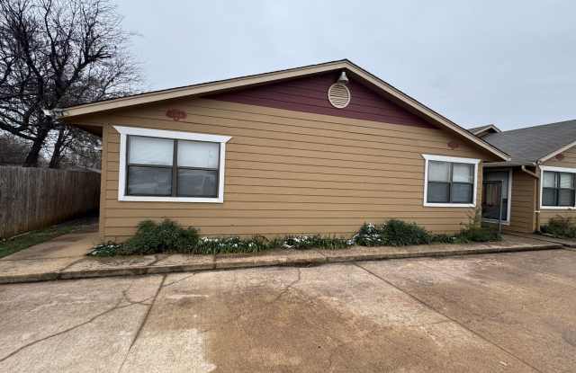 2514 SW B Unit A - New Listing!! photos photos