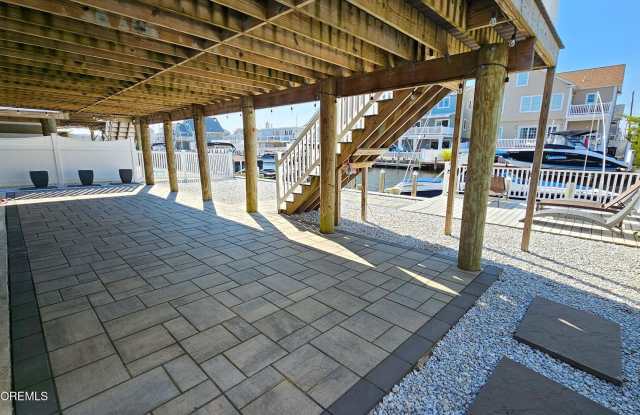 52 Nancy Drive Gallery 3